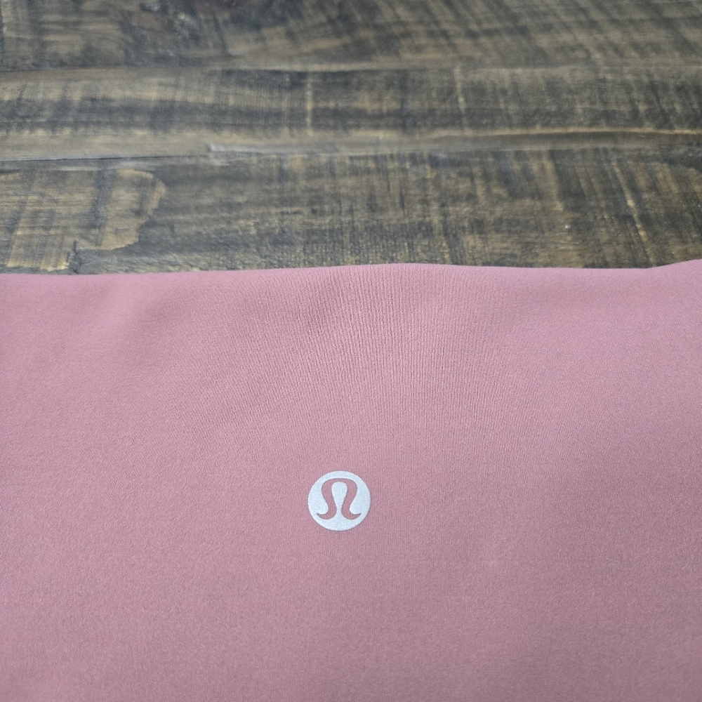 LULULEMON In Movement Shorts | 2 - Picture 4 of 5